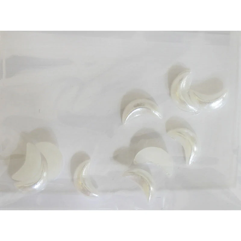 Decoro per unghie mezzaluna bombate bianco